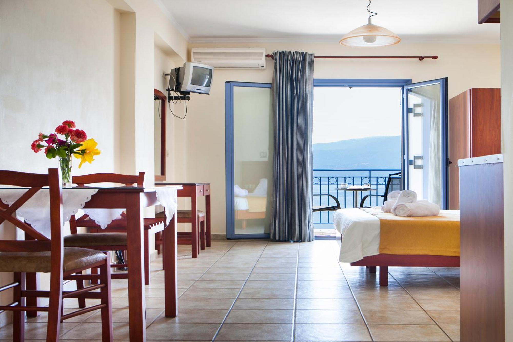 Aparthotel Olive Bay Agia Efimia